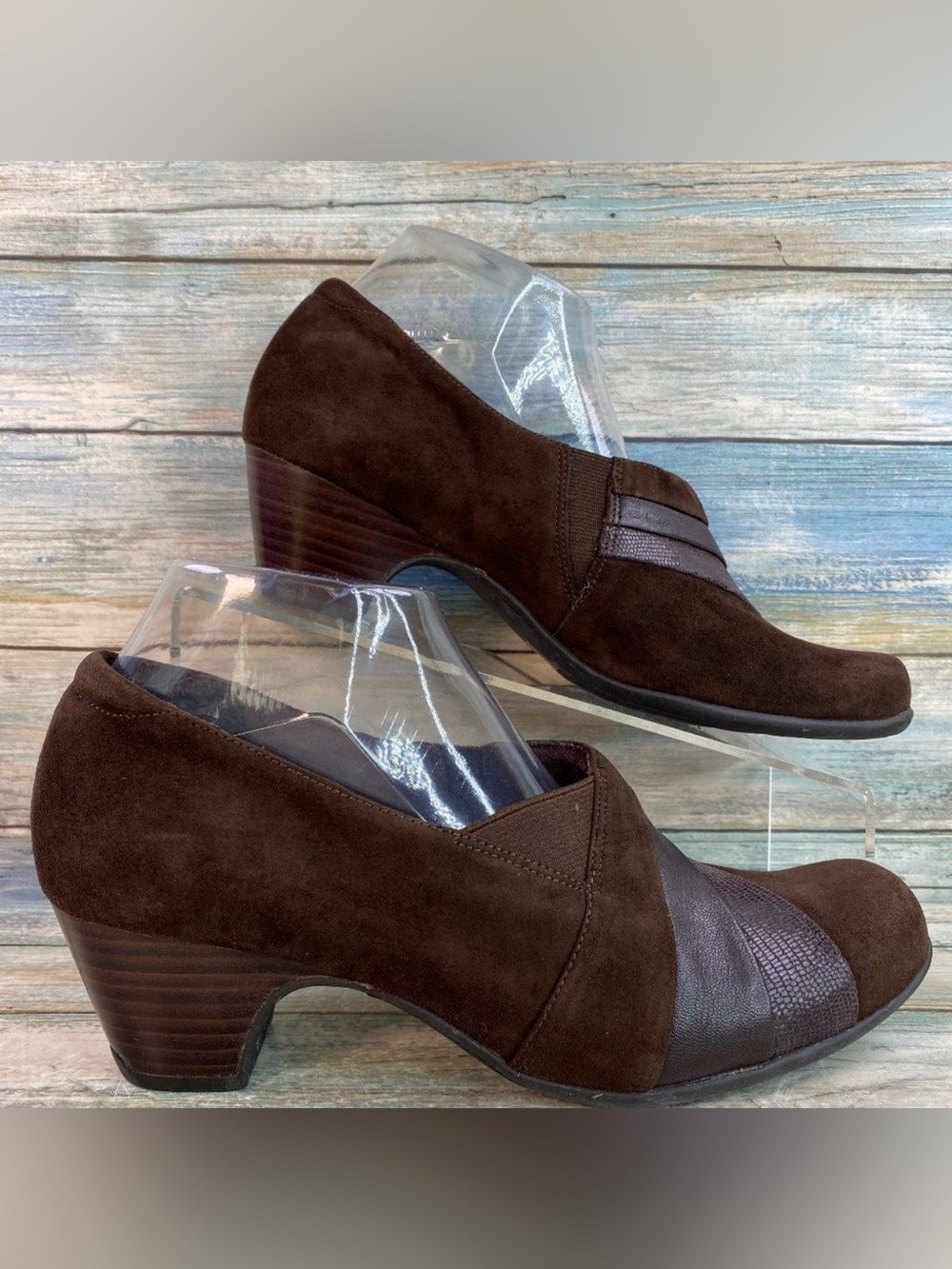 Clarks Womens Brown Suede Stacked Heel Slip On Ankle Bootie Size 8.5M